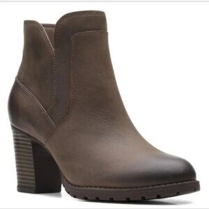Clarks Collection Womens Size 11M Verona Step Fashion Ankle Booties Dark Taupe